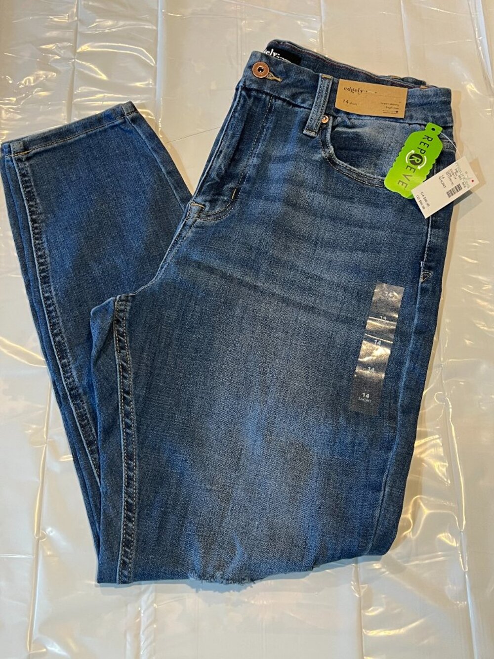 NWT Maurices Edgely Jeans Size 14 Short (Petite)